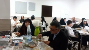 برگزاری مراسم افطاری ویژه خانواده‌های کارکنان و پیشکسوتان دانشگاه ملی مهارت واحد استانی قم 9