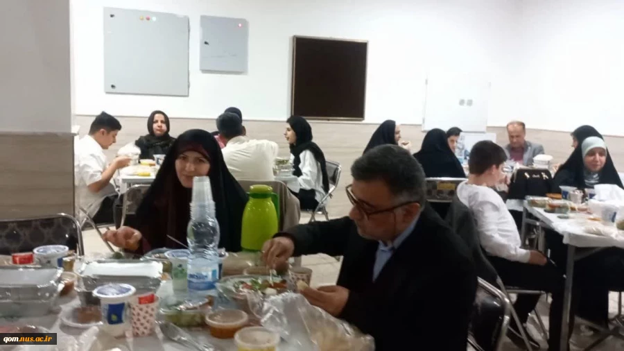 برگزاری مراسم افطاری ویژه خانواده‌های کارکنان و پیشکسوتان دانشگاه ملی مهارت واحد استانی قم 9