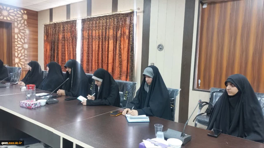 نشست معاون مدیرکل فرهنگی دانشگاه ملی مهارت با دبیران و نمایندگان تشکل‌های دانشجویی واحد استانی قم 9