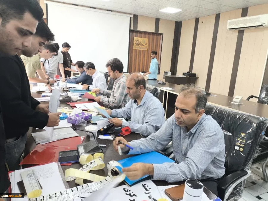 ثبت‌نام پذیرفته‌شدگان دانشگاه ملی مهارت واحد استانی قم 11