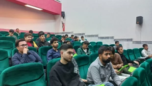 برگزاری جلسه توجیهی و جشن استقبال از دانشجویان جدید الورود ۱۴۰۴ در دانشگاه ملی مهارت-آموزشکده پسران قم
 3