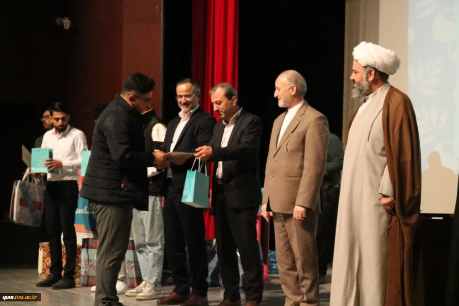 گرامیداشت روز دانشجو در دانشگاه ملی مهارت واحد استانی قم با حضور مسئولان استانی و دانشگاهی برگزار شد 2