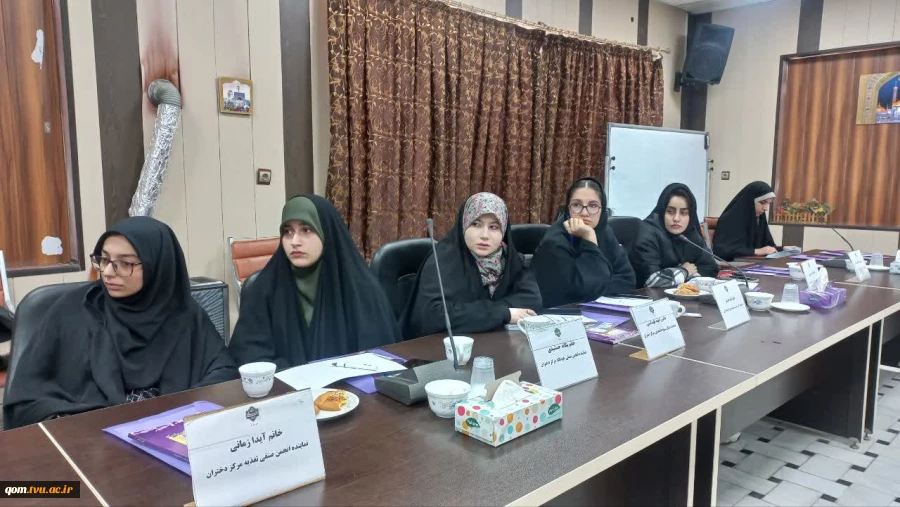 برگزاری نشست پرسش و پاسخ دانشجویان به مناسبت روز دانشجو در دانشگاه ملی مهارت واحد استانی قم 7