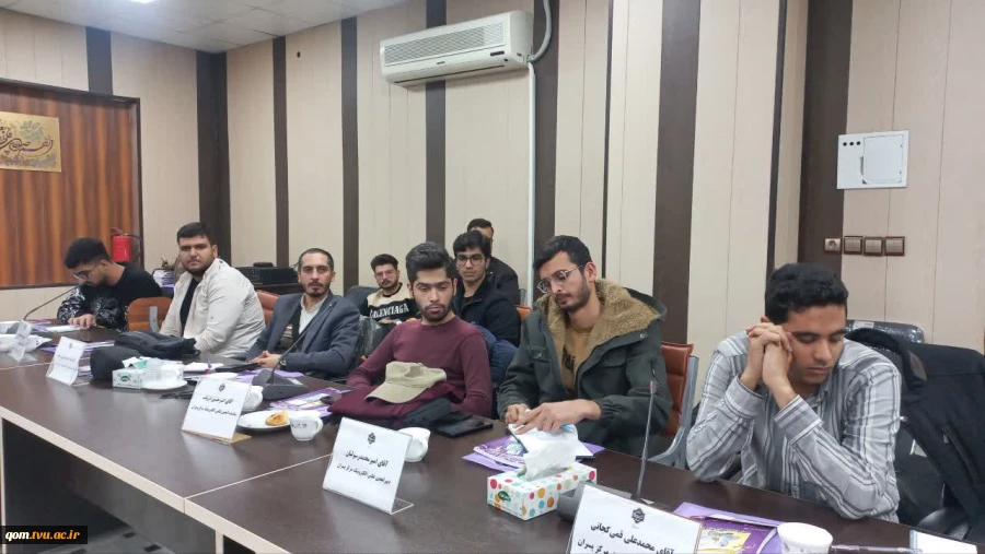 برگزاری نشست پرسش و پاسخ دانشجویان به مناسبت روز دانشجو در دانشگاه ملی مهارت واحد استانی قم 8