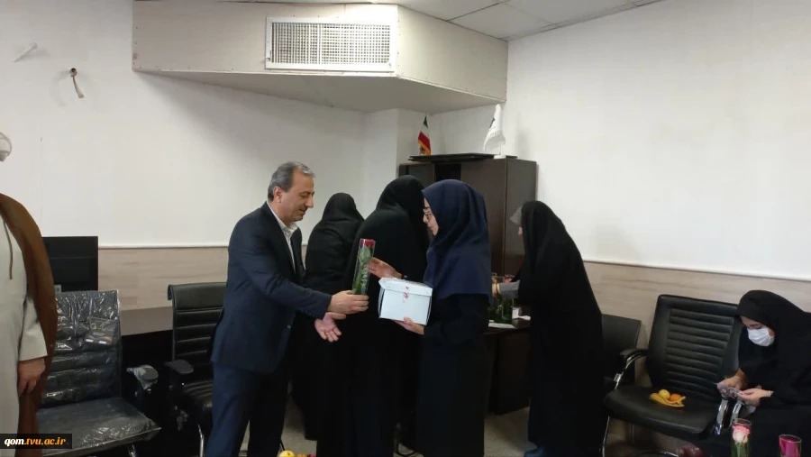 مراسم بزرگداشت میلاد حضرت فاطمه زهرا(س) و روز زن در دانشگاه ملی مهارت قم 5