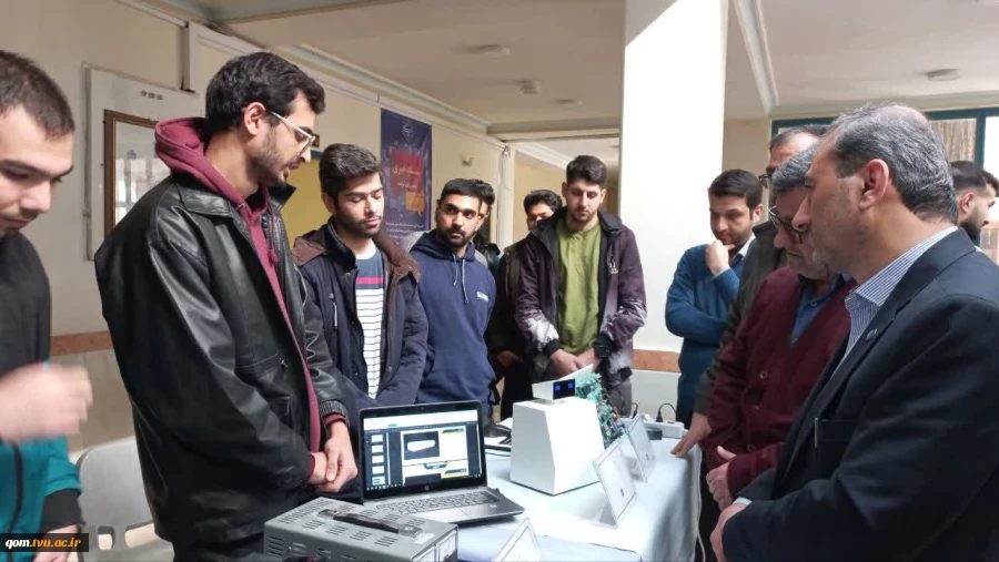 نمایش توانمندی‌های دانشجویان دانشگاه ملی مهارت واحد استانی قم در رویداد «نوآوران صنعت» 8