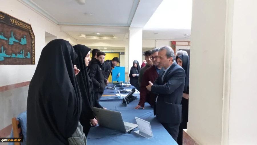 نمایش توانمندی‌های دانشجویان دانشگاه ملی مهارت واحد استانی قم در رویداد «نوآوران صنعت» 9