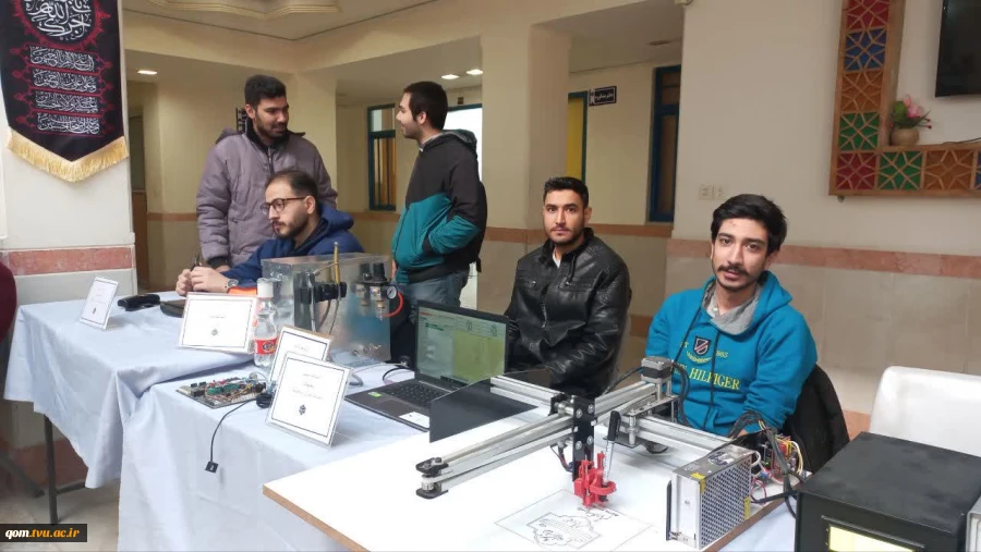 نمایش توانمندی‌های دانشجویان دانشگاه ملی مهارت واحد استانی قم در رویداد «نوآوران صنعت» 16