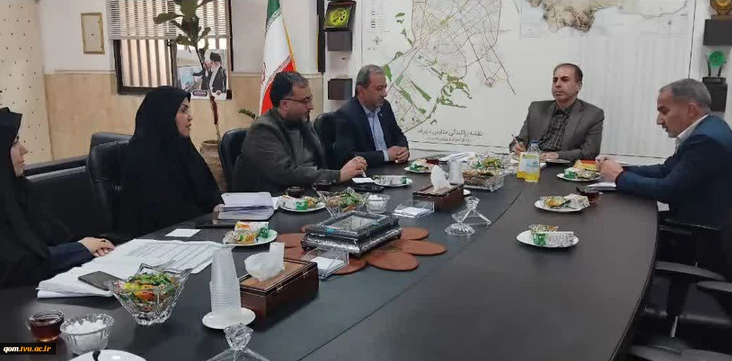 جلسه مشترک دانشگاه ملی مهارت واحد استانی قم و آموزش و پرورش استان