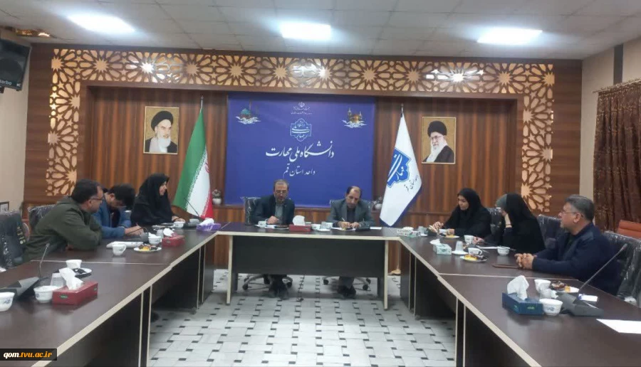 بازدید مشاور رئیس دانشگاه ملی مهارت و رئیس مرکز نظارت و ارزیابی از واحد استانی قم 10