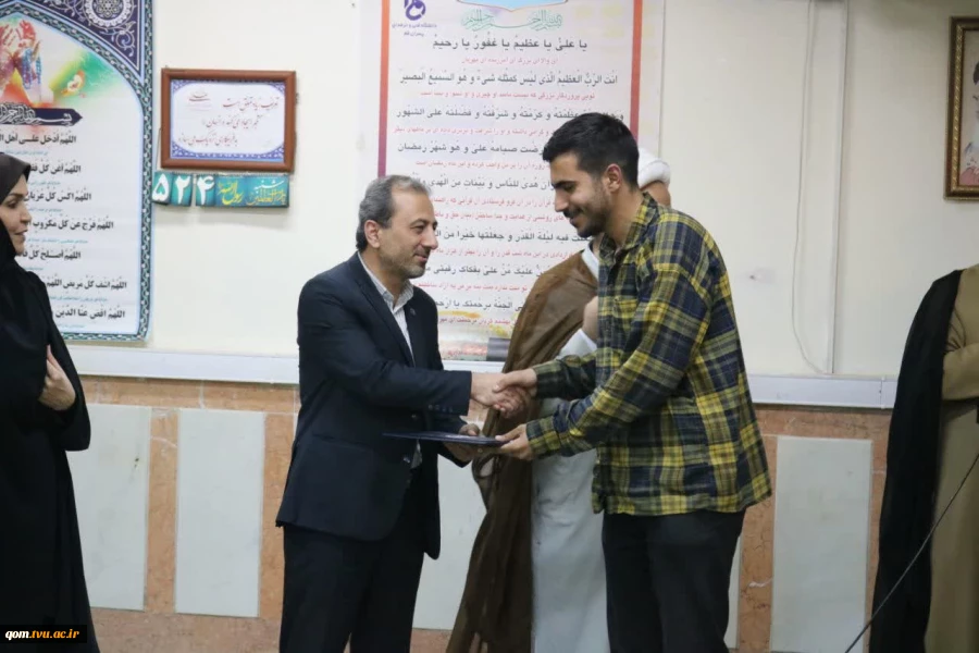 برگزاری نشست «کانکت فرهنگی» در دانشگاه ملی مهارت واحد استانی قم قم؛ 
هم‌افزایی فعالان فرهنگی در ضیافت افطار ماه مبارک رمضان 17