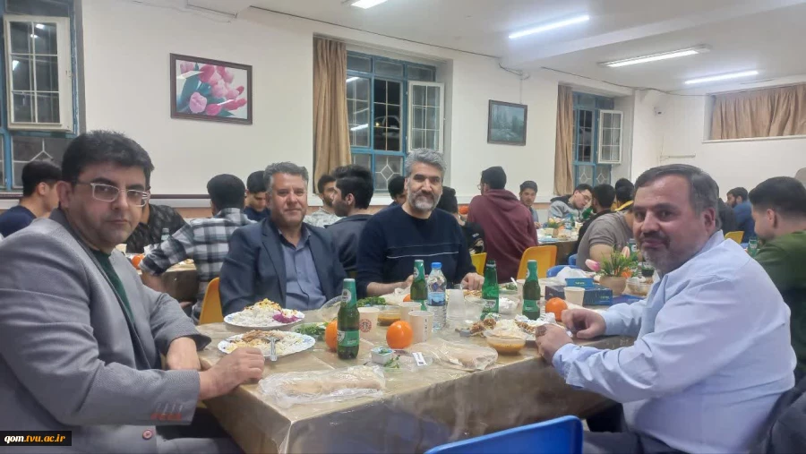 برگزاری نشست «کانکت فرهنگی» در دانشگاه ملی مهارت واحد استانی قم قم؛ 
هم‌افزایی فعالان فرهنگی در ضیافت افطار ماه مبارک رمضان 11