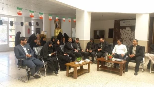 طراحی پوستر با روحیه جهادی؛ 

قدردانی مسئولان استان از دانشجویان دانشگاه ملی مهارت واحد استانی قم- مرکز دختران به مناسبت میلاد حضرت معصومه (س) 4