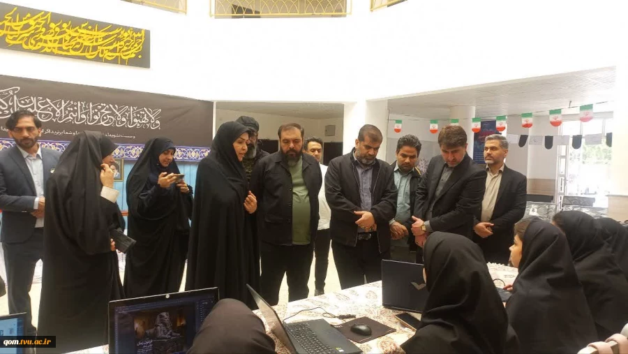 طراحی پوستر با روحیه جهادی؛ 

قدردانی مسئولان استان از دانشجویان دانشگاه ملی مهارت واحد استانی قم- مرکز دختران به مناسبت میلاد حضرت معصومه (س) 8