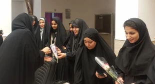 طراحی پوستر با روحیه جهادی؛ 

قدردانی مسئولان استان از دانشجویان دانشگاه ملی مهارت واحد استانی قم- مرکز دختران به مناسبت میلاد حضرت معصومه (س) 14