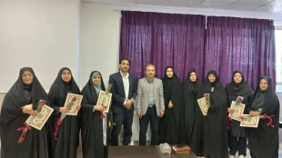 تجلیل از کارکنان حوزه آموزش دانشگاه ملی مهارت واحد استانی قم به مناسبت هفته آموزش 4