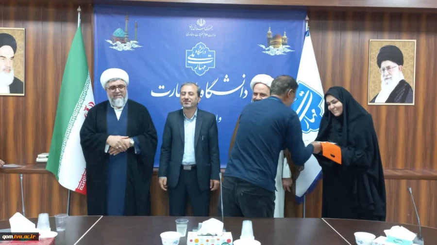 قدردانی از تلاش‌های جهادی همکاران دانشگاه ملی مهارت واحد استانی قم در ساخت یادمان شهید گمنام 10