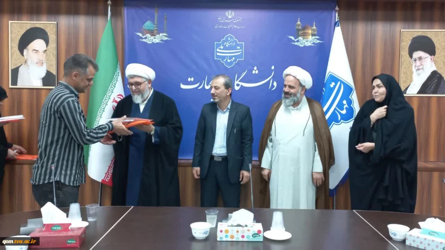 قدردانی از تلاش‌های جهادی همکاران دانشگاه ملی مهارت واحد استانی قم در ساخت یادمان شهید گمنام 11