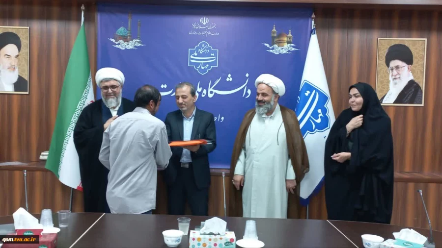 قدردانی از تلاش‌های جهادی همکاران دانشگاه ملی مهارت واحد استانی قم در ساخت یادمان شهید گمنام 14