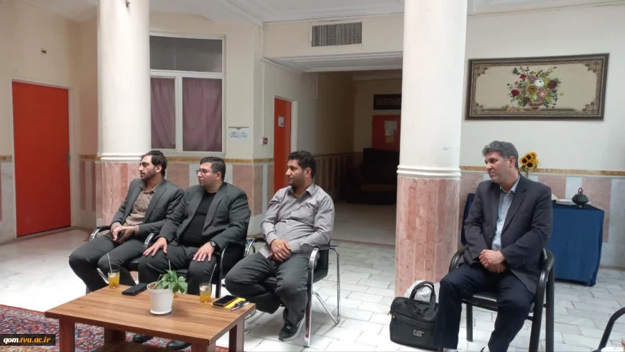 تجلیل از زحمات همکاران حوزه دانشجویی دانشگاه 6