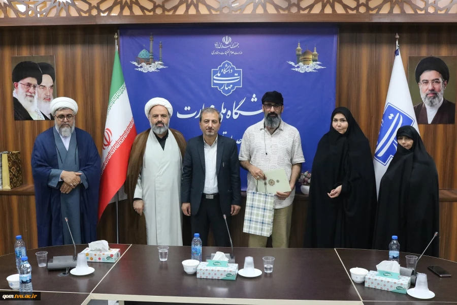 آیین «جان ایران»؛ 

تجلیل از دانشجویان شاهد (جنگ‌های دوازده روزه و رمضان) دانشگاه ملی مهارت واحد استانی قم 5