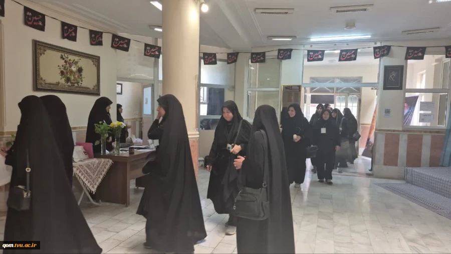 میزبانی دانشگاه ملی مهارت واحد استانی قم از زائران مراسم بدرقه آقای شهید ایران 
 5