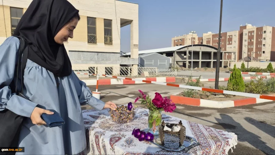 استقبال مسئولان دانشگاه ملی مهارت واحد استانی قم از دانشجویان در نخستین روز سال تحصیلی جدید 9