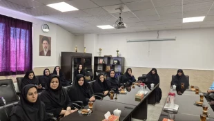 برگزاری جلسه هم‌اندیشی اساتید گروه گرافیک آموزشکده دختران قم 5